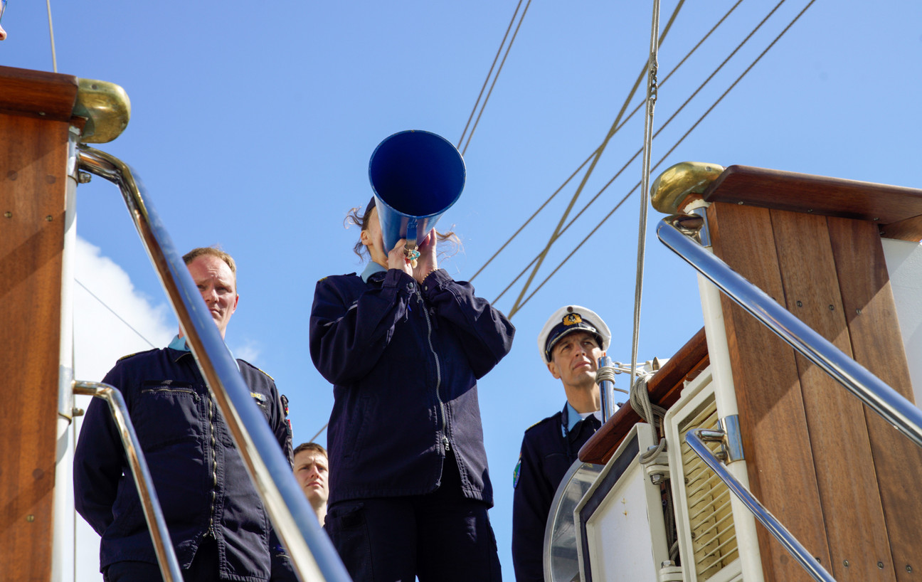 Gorch Fock Albatros und Anker