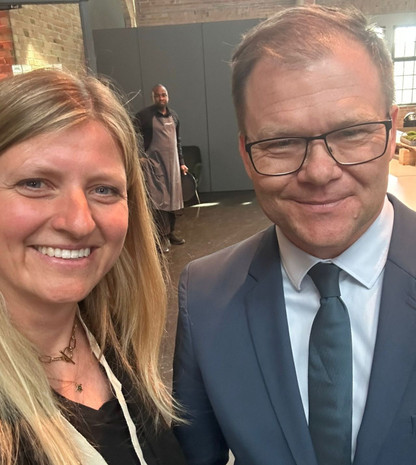 Birte Lorenzen-Herrmann und Carsten Schneider